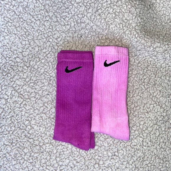 PURPLE TWO PACK NIKE SOCKS - Picture 5 of 6